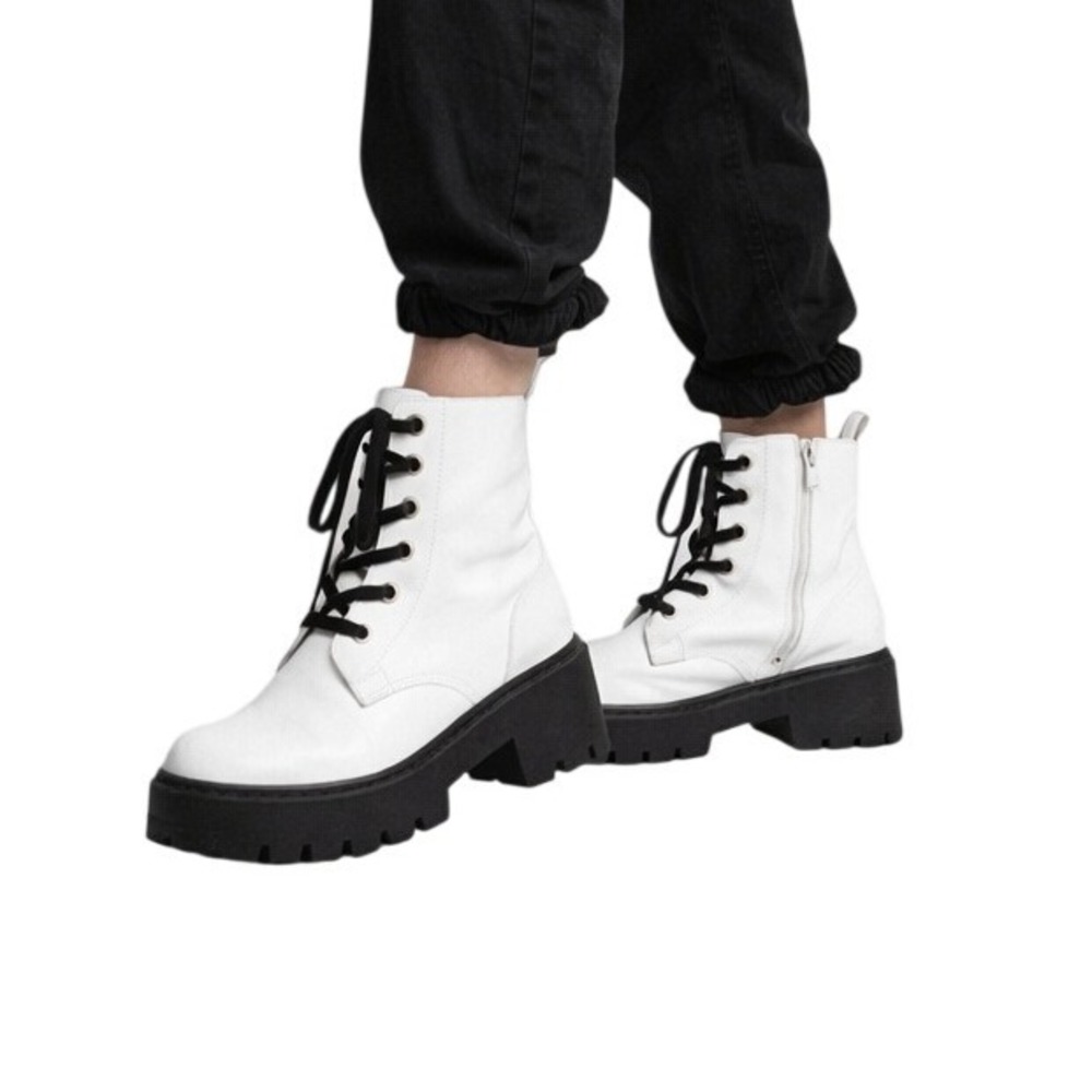 Forever 21 Combat Boots Women's 7.5 White Platform Lug Sole Lace Up‎ Y2K